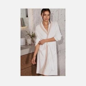 Barefoot Dreams White and Tan Bathrobe Like New But Missing Belt
